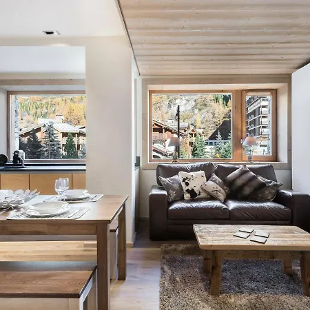 Apartment Duplex Renove Avec Parking, Proche Centre Et Remontees, Navette Et Bus A Deux Pas - Fr-1-567-41 Val-d'Isere