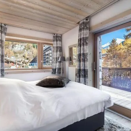 Apartment Duplex Renove Avec Parking, Proche Centre Et Remontees, Navette Et Bus A Deux Pas - Fr-1-567-41 Val-d'Isere